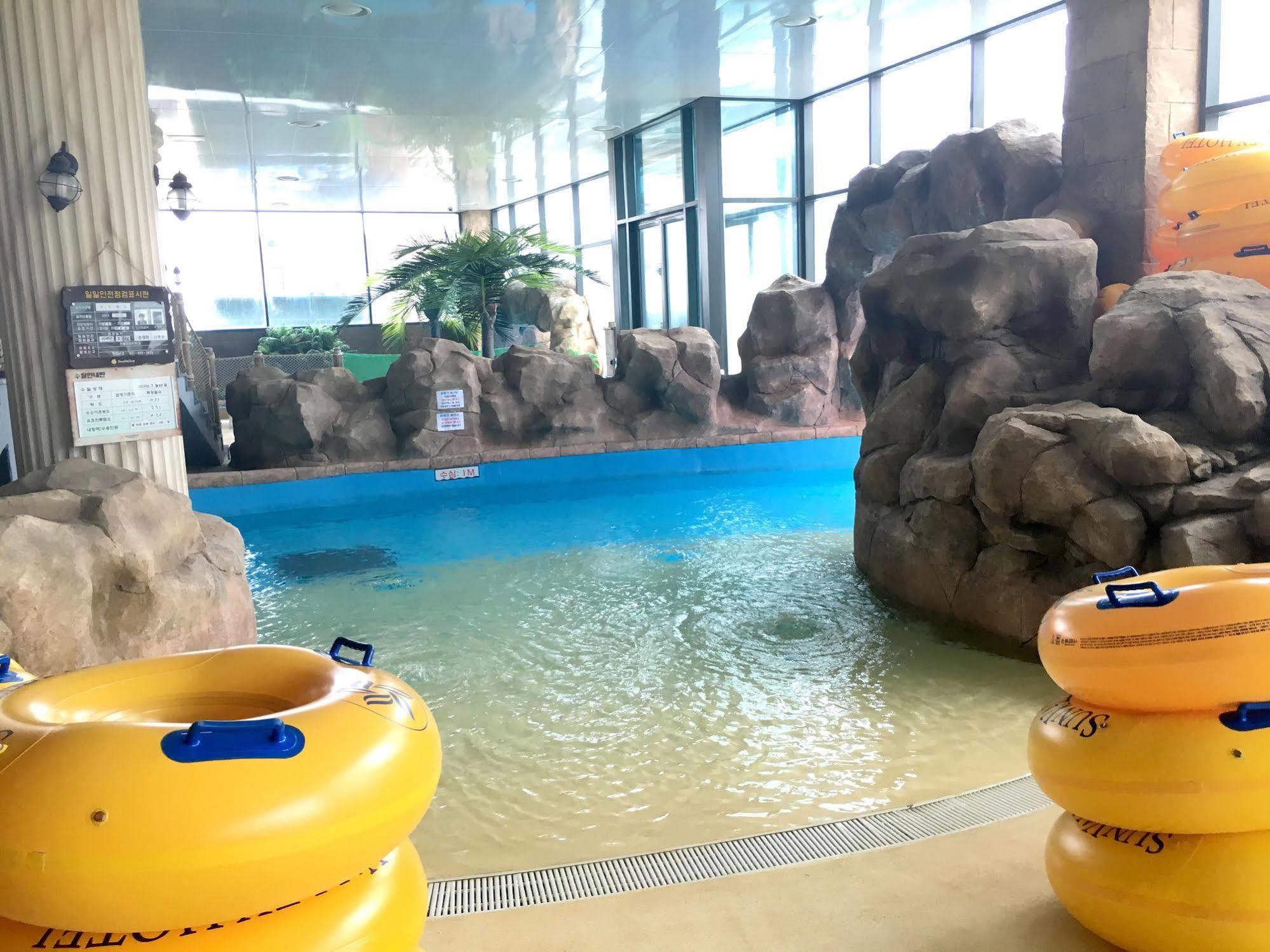 太阳谷酒店 尤九 外观 照片