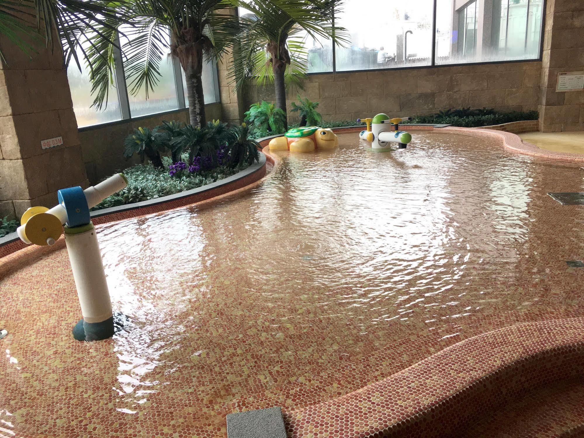 太阳谷酒店 尤九 外观 照片